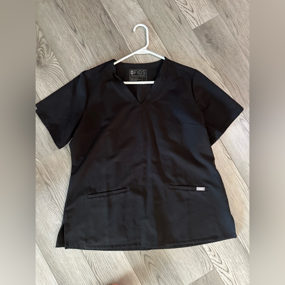 Figs 3 Pocket Scrub Top